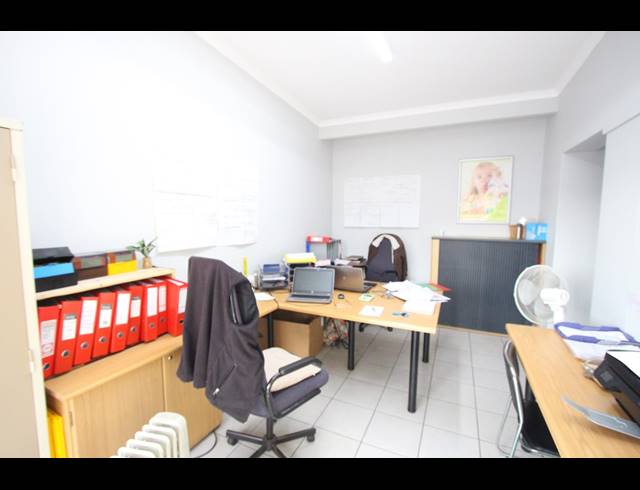 350M² BUILDING FOR SALE IN EDENVALE CENTRAL